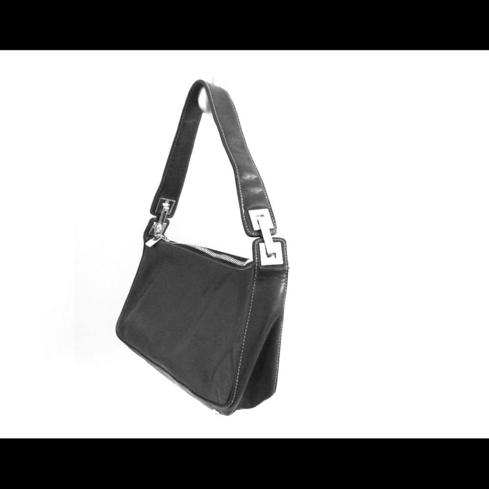 Perlina Shoulder Bag, leather